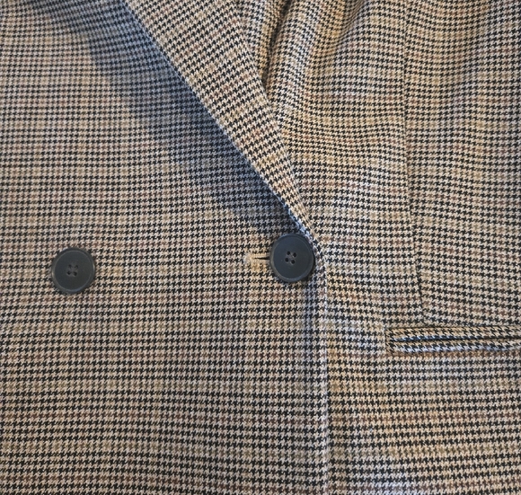 H&M Tan Checkered Blazer - Picture 6 of 11
